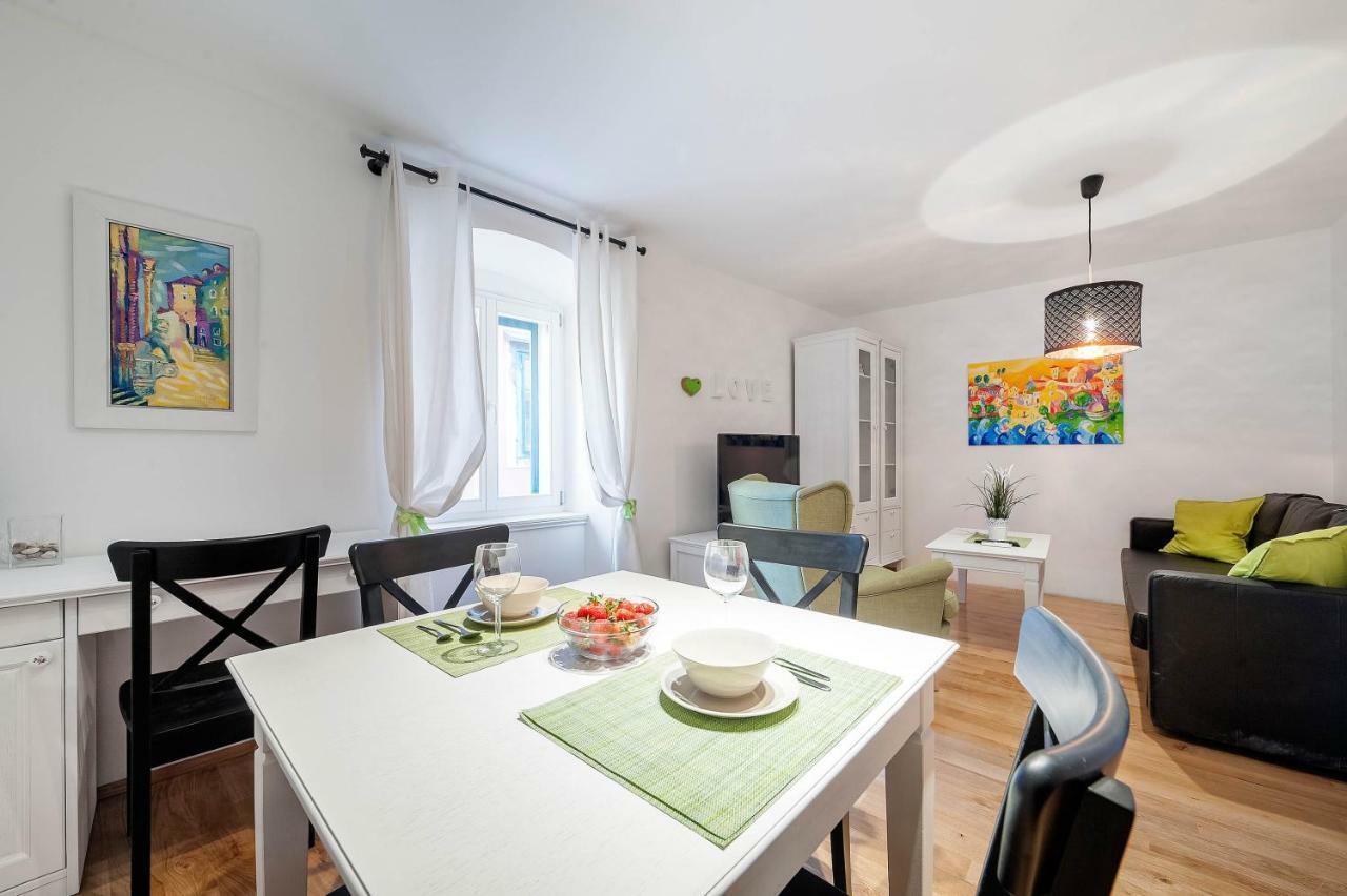 Apartments Rialto Gallery シベニク エクステリア 写真
