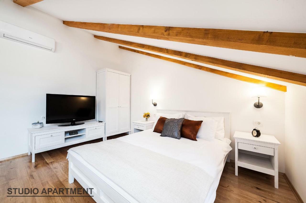 Apartments Rialto Gallery シベニク エクステリア 写真