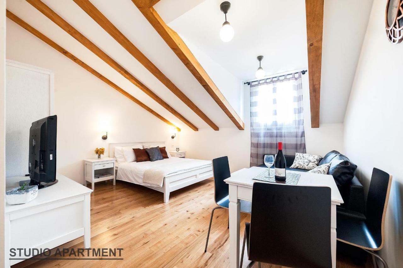 Apartments Rialto Gallery シベニク エクステリア 写真
